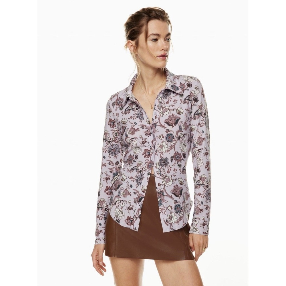 Aritzia Wilfred Pose Button Front Lilac Floral Top Women's Size small stretchy - Picture 6 of 7